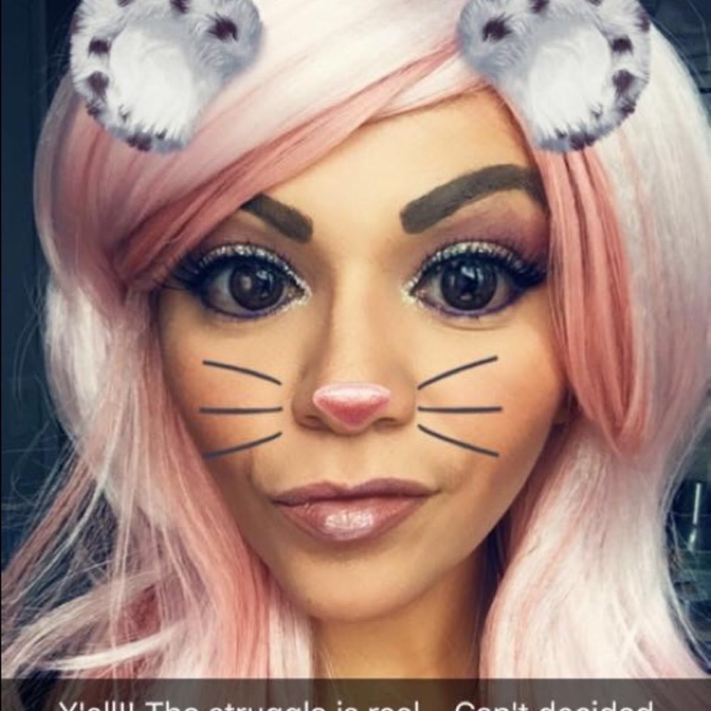 Meet your Posher, Connie